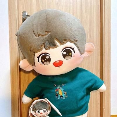 Hunhoforever11's profile picture. EXOL FOREVER