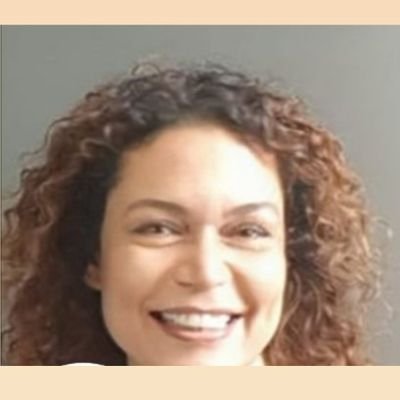 ozlem10_akgun's profile picture. 