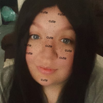 🌼 Lyndsay 🌼 Blogger 🌼 27 🌼 Loves pandas, books and toothpaste kisses 🌼 Blog enquiries: pandasplace94@gmail.com 🌼