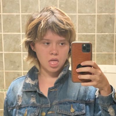 sierranics's profile picture. blah blah blah lostnof thoughts