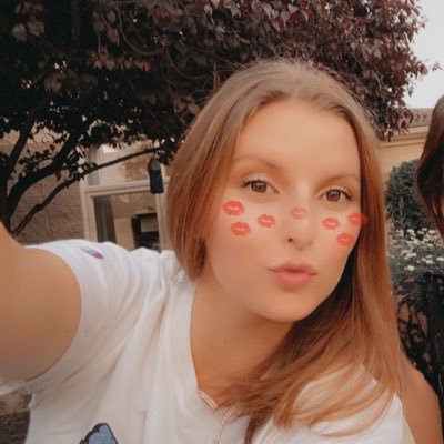 ariannabasso_'s profile picture. UA ‘23 📚 Snapchat👻 ariannabasso