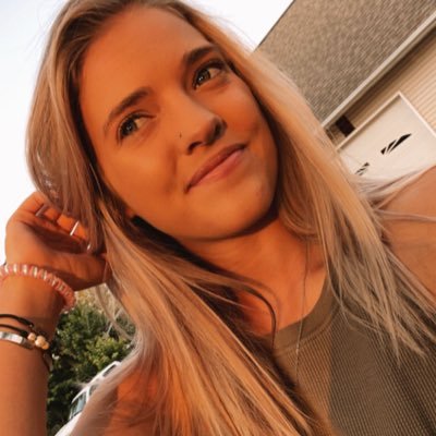 @_Leeaaahhhh_