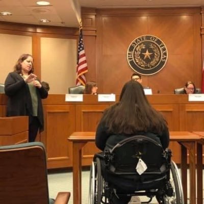 Coelho Law Fellow//Texas Partners in Policy Making Graduate//Ms. Wheelchair TX 2020//Advocate & Motivational Speaker//Law Nerd//Deaf//🤟♿️🌈#VianiStrong