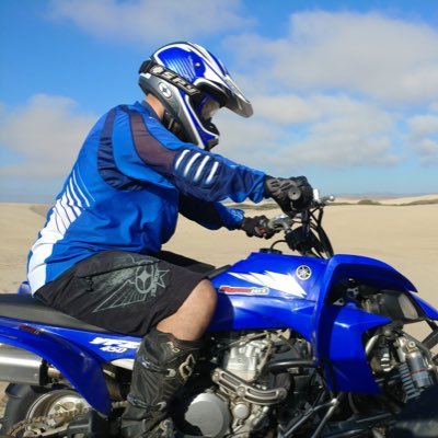 right3ous33's profile picture. 