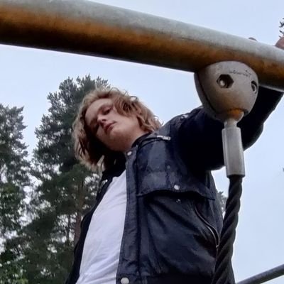 LoliPat_'s profile picture. 18 | https://t.co/HWLNqRYtzP | 
5.5feet |KEYBOARD ENTHUSIAST.