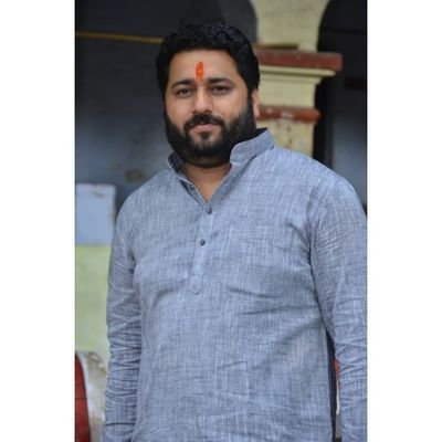 RudraPratapadv's profile picture. धर्मो रक्षति रक्षितः!!
जो धर्म की रक्षा करता है धर्म उसकी रक्षा करता है !!
🚩जय सनातन अजय सनातन 🚩