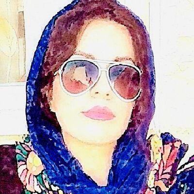 ‏‏اکانت قبلیم از دسترس خارج شد؛ سعی میکنم پیداتون کنم.
برای اونایی که نمیشناسن: روزمره‌نویسم، اهل چَت و معاشرت نیستم، بددَهنم.