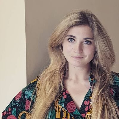 ahtibatnak's profile picture. Living and teaching in Dubai! PhD in nineteenth century literature, lover of cats and bookshops ☀️