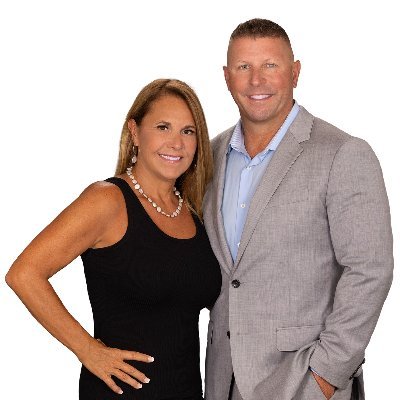 zochrealestate's profile picture. It is with an Attitude of Gratitude to serve all our clients Real Estate needs at the highest level.