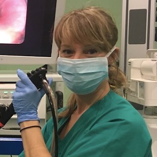 vicky_pajares's profile picture. Neumóloga