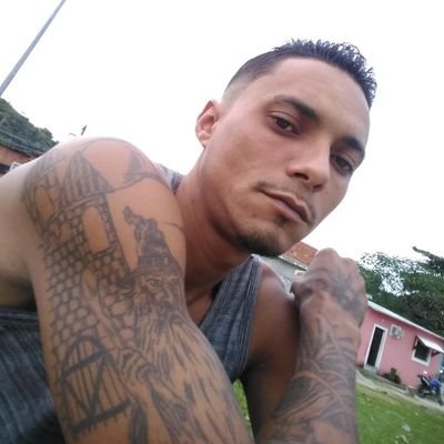 Jeferson100391's profile picture. Pisciano, papai da HAYSSA Victoria,
Laryssa Victoria, Fabrício