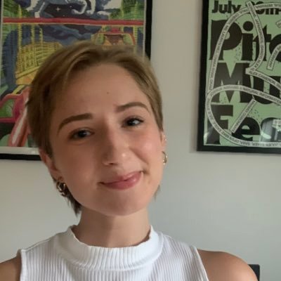naturallog_'s profile picture. math nerd who likes to write | social media manager for the coyote living in Graceland Cemetery