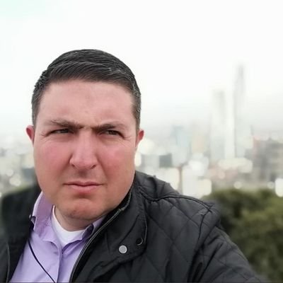 Padre-Esposo-Hijo-Trabajador-Magíster en Estudios Políticos e Internacionales #URosario. Comunicador Social #UNAD.
Aquí mis opiniones son personales
