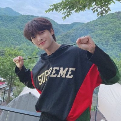 Thalyta99832175's profile picture. 🎡sometimes I feel like I'm on a roller coaster. one day I'm on top of the world, the next I'm at rock bottom...