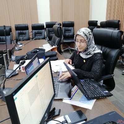 nasri_asmae's profile picture. MIEE, MIE Fellow, MIE Master Trainer, MCE, Flip Student Voice Ambassador, T4 Ambassador, E2 2020 Winner (Sydney), Kahoot Academy VE