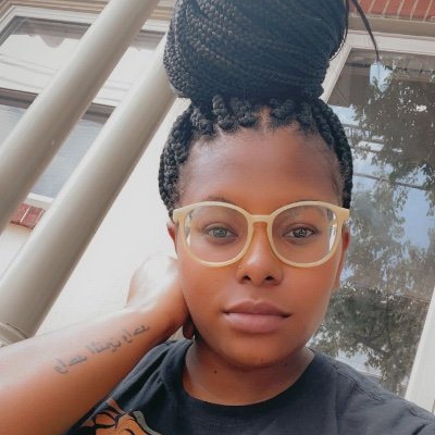 AlasiaDior's profile picture. August 💚
December 💜