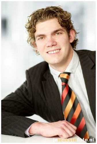 KoenS90's profile picture. Student | Small Business & Retail Management | Zelfstandig ondernemer | http://t.co/7tMYRfIK7n |