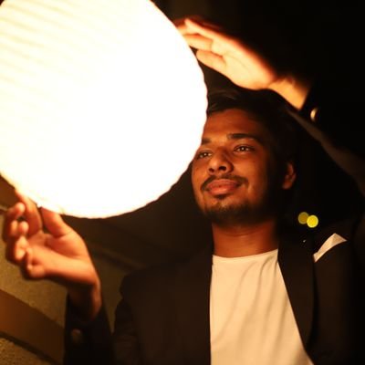 ___nikz_'s profile picture. Don't think just tweet😌