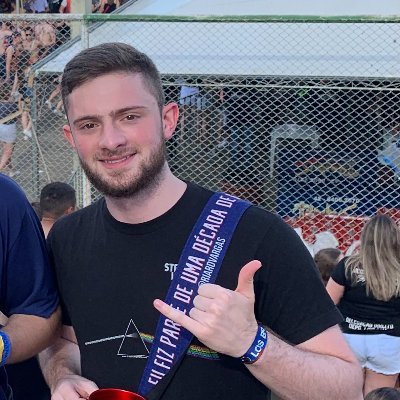 riadvargas's profile picture. All the way up!

Software Engineer @ that cool purple bank