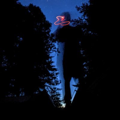 AshBurnstein's profile picture. fuck em