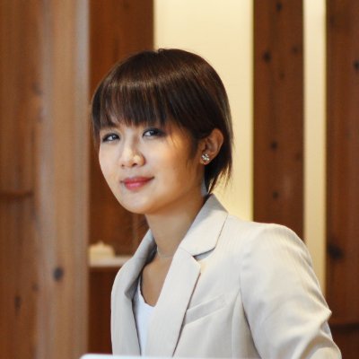 成長率140%のフルリモートワークWebベンチャー🔥
Webデザイナー&Webディレクター求む😊
☞https://t.co/cWnkFVHFUd
📝地方×都会×子育て×DX
3児のママ/WEB制作・システムの会社ウエブルCEO←フリーランス←薬問屋DX・EC店長←HR系SaaS開発SE/早稲女/GCSコーチ/ドラマー