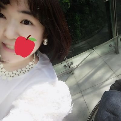 lilyco18301366 Profile Picture