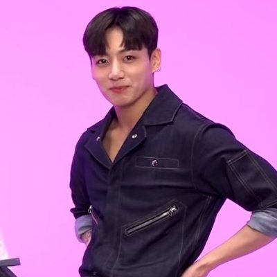 stanning the athlete, the performer, the singer vocalist, the rapper, the painter, the gamer, the bilingual, the handsome, the breathtaking jeon jungkook ✌🏻