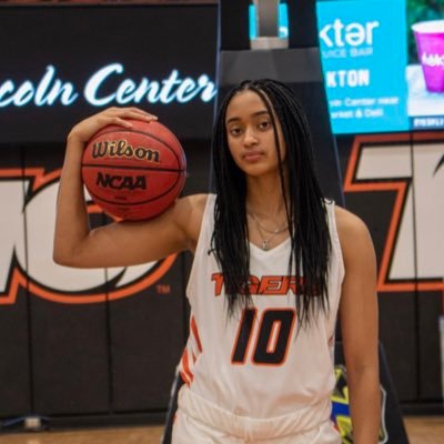 the village school 2022 l UOP🐯 26’