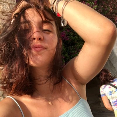 Hi🙋🏻♀️I’m a 3D Artist, graduate in Computer Science and addicted to Videogame, Cartoon and Netflix.🤖 🌸She/Her🌸