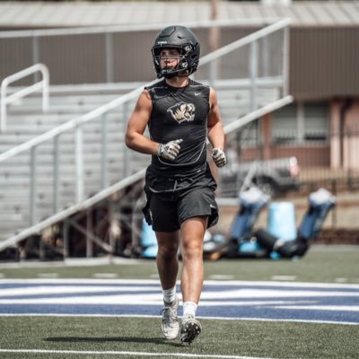 2022 | 2x 7a All State Tight End 2020/2021 | 3.75 GPA | 24 ACT | 6’1” 203 lb | 40: 4.67 | Bentonville Highschool | Bentonville, AR | #31 | FB, TE | 312🏙