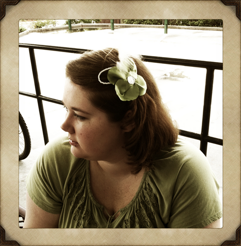 dessireesdesign's profile picture. I make custom hair accessories and brooches!