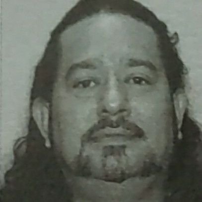 Rockero de Corazón, Creo en el Maestro Jesús, pero no creo en religiones. El Rock es mi Religión. Inmigrante por necesidad. Melómano y aprendiz de músico.