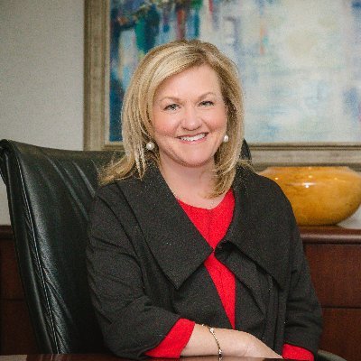 TN Employment/Real Est8 Law ⚖️ Mediator 🙋🏼 Mom to a gaggle of kids 👶 Best parallel parker in State of TN🏆#VFL 🏈 Traveler ✈️ VP-Grammar 👮♀️✌🏼