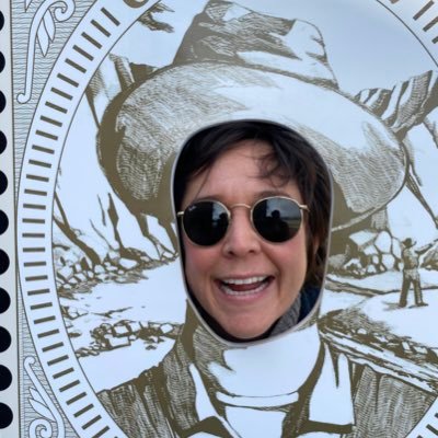 Alicejmurray's profile picture. 