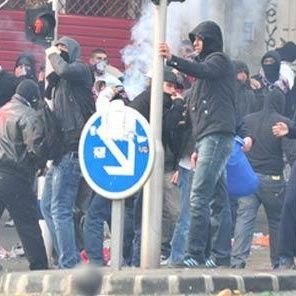 Si tu kiffe pas renoi tu m'suis pas et puis c'est tout
SAY FREE PALESTINE AND WE GO