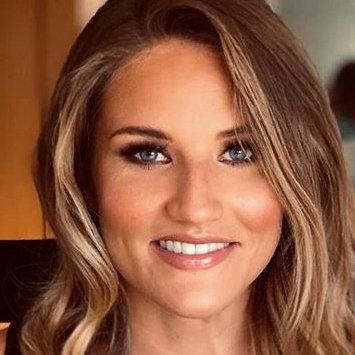 gemma8rose's profile picture. Product Strategist. Adventure lover.