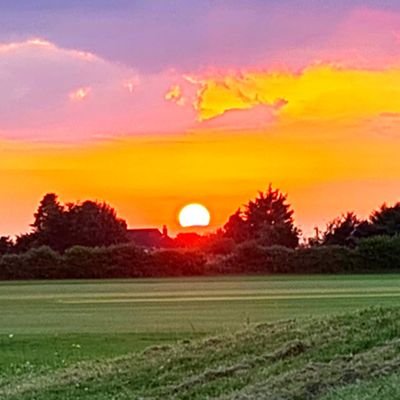 MoBal03's profile picture. Om Tat Sat 🙏🏼
कट्टर Sanatani. Follows Shri Bhagvad Gita, Vedas & Vedic astrology