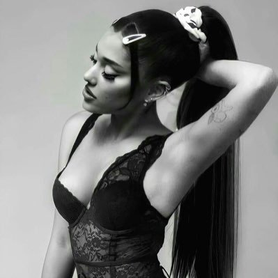 nocesfunebre_'s profile picture. ⠀⠀⠀⠀⠀⠀⠀⠀🧺˒ % oh cat, stop singing 𝗺𝗲𝗼𝘄 𝗺𝗲𝗼𝘄 at my window 🐈 !¡ || she/her ♡