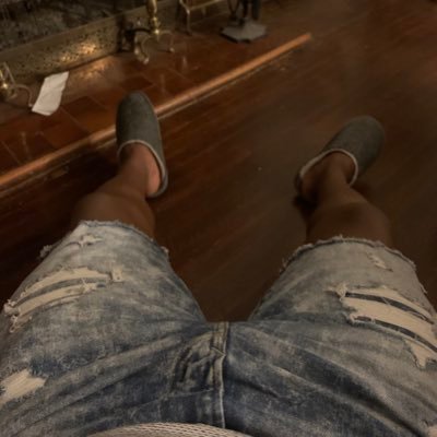 #DMV bred 🔝here to see all the 🍑of the world 🙌🏾🙌🏾🙌🏾. I gotta stay incognito though 🤫🤫🤫🤫🤫No face no case 💼 #DMVFreaks