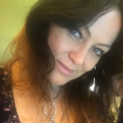 Annabella_AB's profile picture. Bio?No, Io, come mi sento. Non prendetemi troppo sul serio. solo qualche volta, quando scherzo... 😜 #unapoesiaprimadidormire