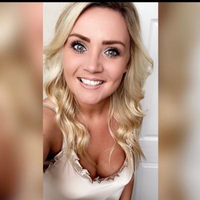 Kacey, 38, Senior cabin crew...living life one journey at a time ✈️ YOU hold the pen when writing the story of your own life ✍🏼 ❤