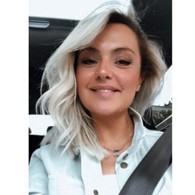 angelays86's profile picture. 