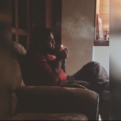 erinajafi's profile picture. ‏پدر خوانده بازی منم 😒🔫