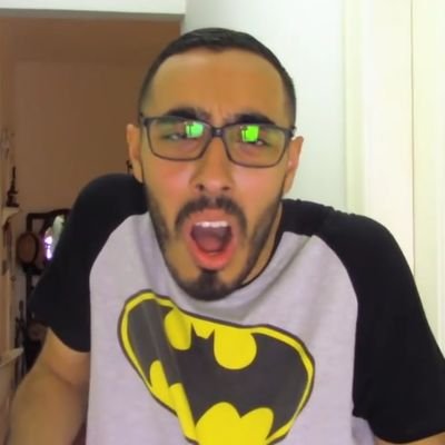 Nerd raiz. 200% contra a lacração e maior fã do Batman (que NÃO É GAY).
Normies e fãs do emicida go away. Odeio tudo