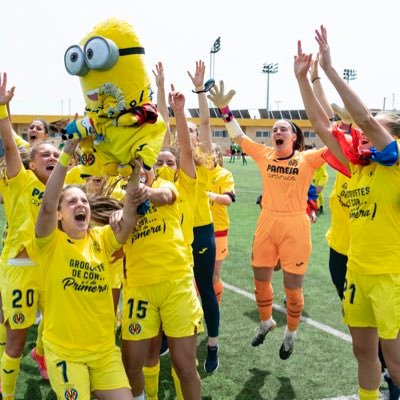 Penya groguetes Haciendo historia con las chicas del Villarreal femenino 💛