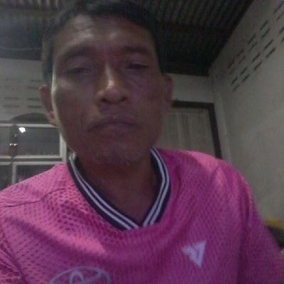 JSIpTpI8hVxKQEu's profile picture. จย