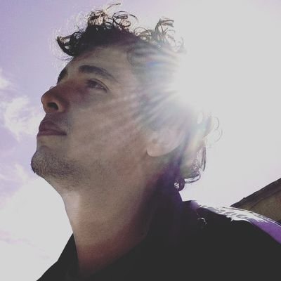 Producer/beatmaker ✨🎶
escucha mis canciones aquí!
https://t.co/U2EDIvtTcX
https://t.co/nBg22Yq0hU