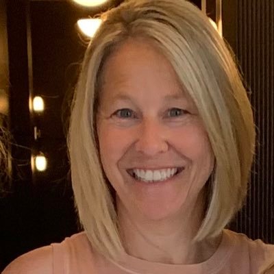 LisaHamillis's profile picture. 