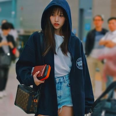 WavesHaughttttt's profile picture. I'm here & I stay🦋                                                    WynonnaEarp|TheGapSeries|KillingEve|The Wilds|Dickinson|THOBM|THOIT|TWICEBESTGIRLS