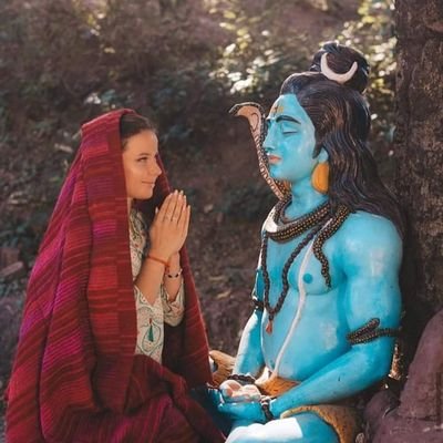 आज से तीन दिन का लिमिट लगा है followback के लिये इंतेजार करना होगा
FB 💯% मिलेगा।